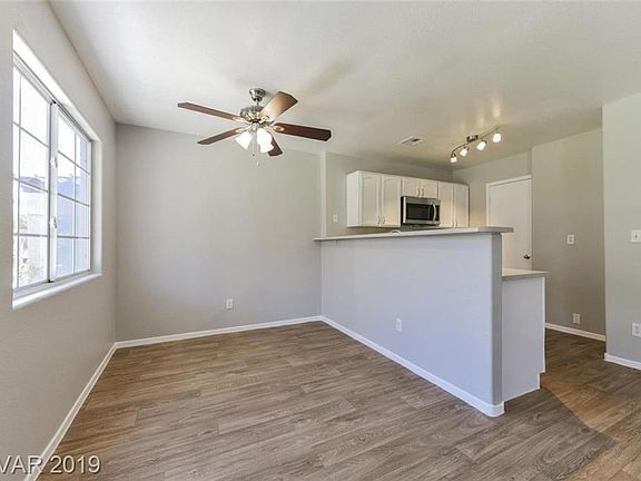5th image of 2528 Sierra Bello Ave Unit 101