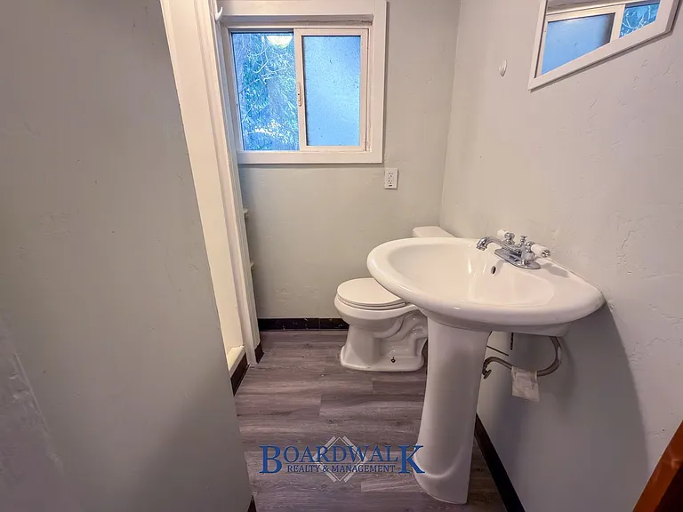 155 W State St #3 — Photo 13