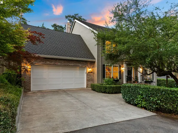 15930 Twin Fir Rd, Lake Oswego, OR 97035