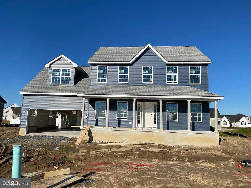 1st image of 31 Crown Forest Ln