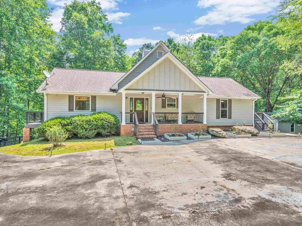 104 Gates Cove Dr, Fair Play, SC 29643