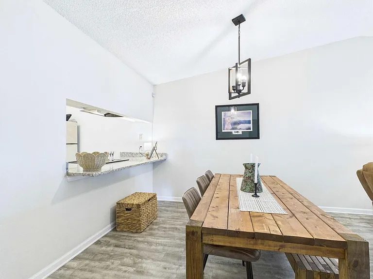 3978 Breezee Ct — Photo 6