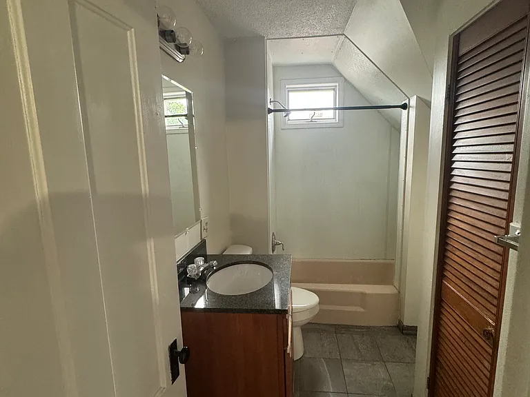 238 Conant St #3 — Photo 2