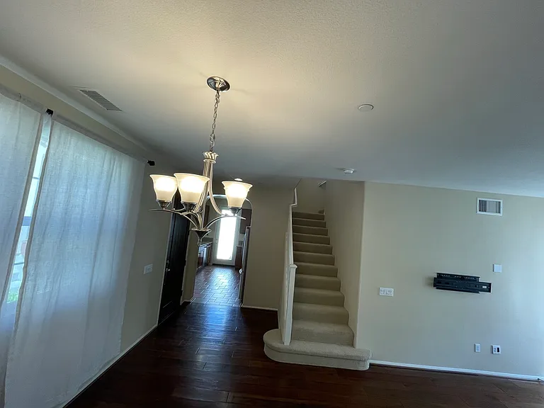 11509 Amalfi Way — Photo 31