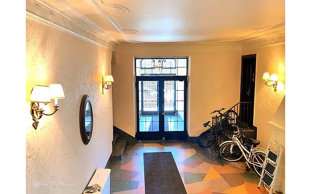 Rented by Douglas Elliman | media 31