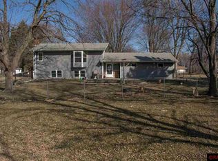 18542 Mar View Ln, Mankato, MN 56001