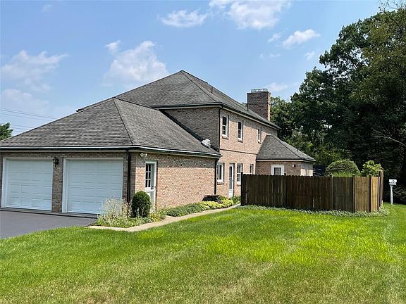 3rd image of 23 Clifton Blvd