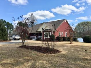 120 Pinesage Dr, West End, NC 27376