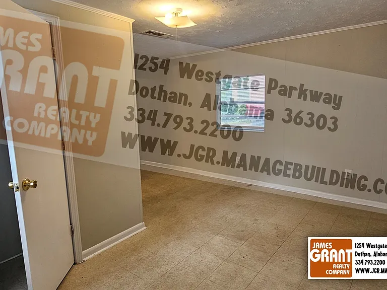 1107 E Lafayette St — Photo 24