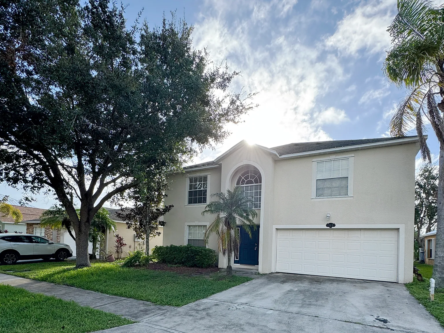 4 bed, 3.5 bath, 3700 sqft, $2,600 — Photo 2