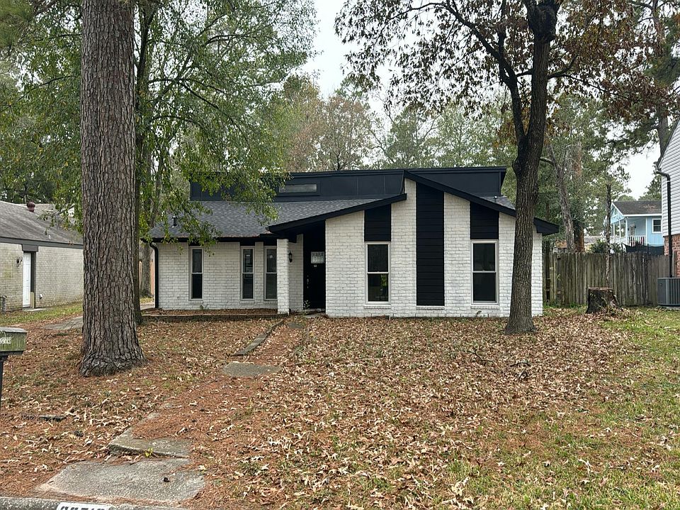 1st image of 22719 Lemon Grove Dr