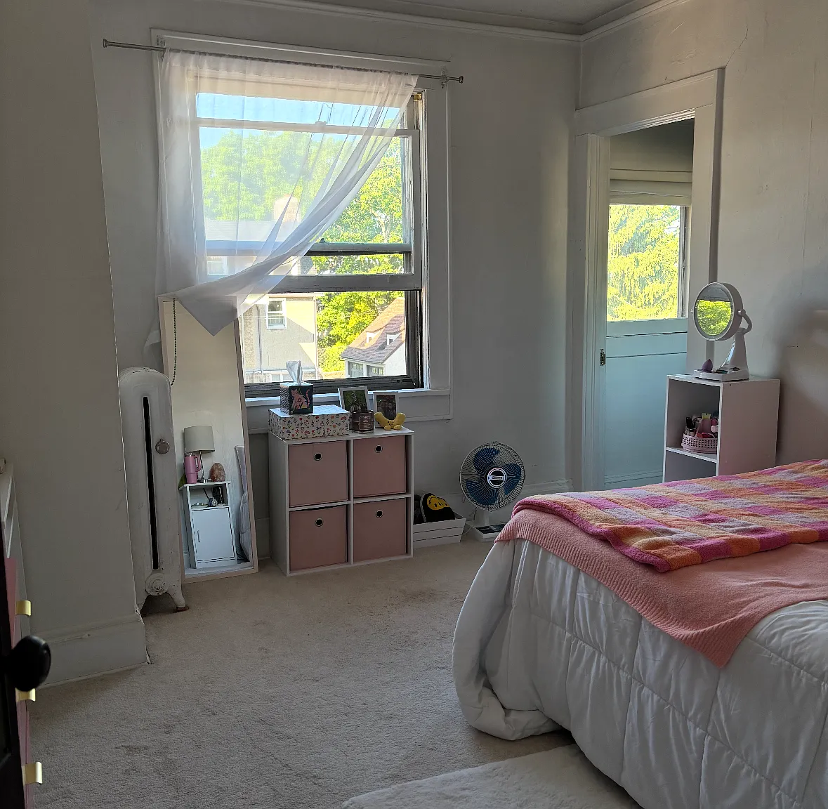 1 bed, 740 sqft, $1,200 — Photo 3