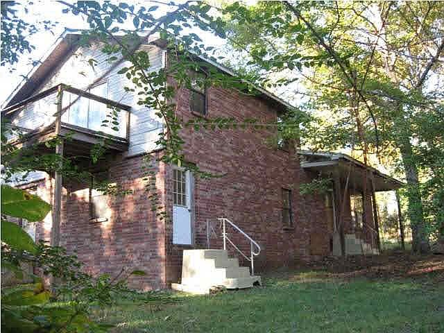 2nd image of 140 Holmes Ave