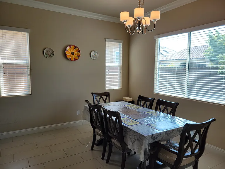 3300 Salem Ave — Photo 21