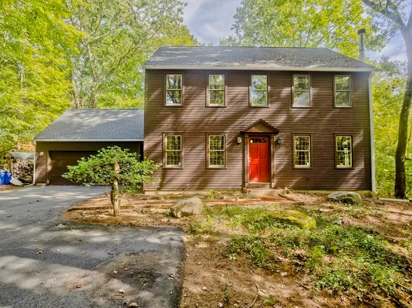 217 Inverness Ln, Longmeadow, MA 01106