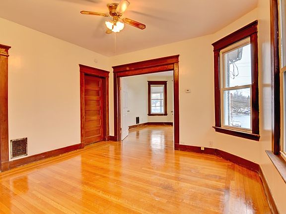 3rd image of 331 Center St