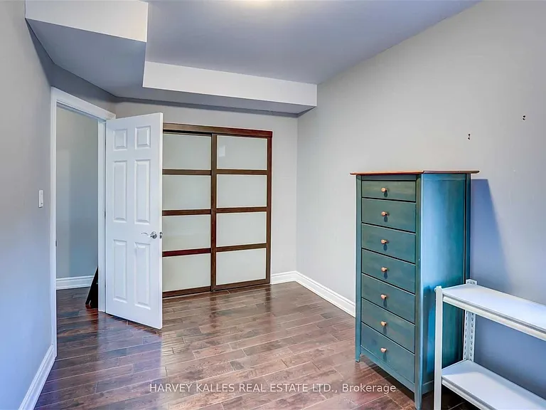 58 Sandford Ave — Photo 17