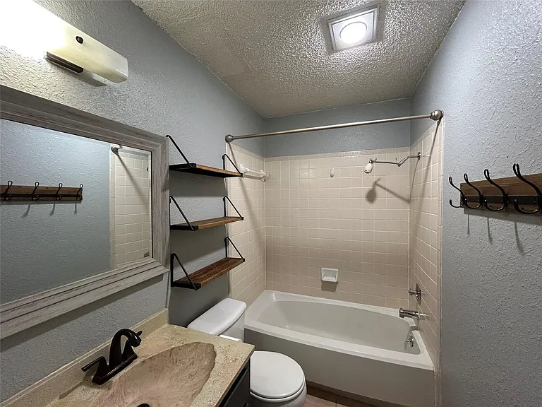 7316 Lake Charles Dr — Photo 14