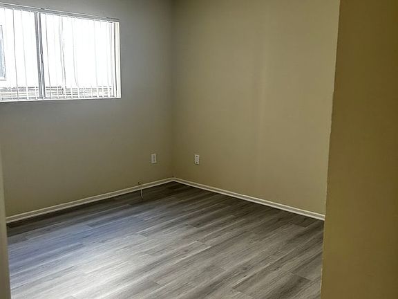 4th image of 8361 Northgate Ave #4