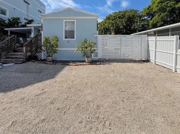 54 Avenue C, Key Largo, FL 33037