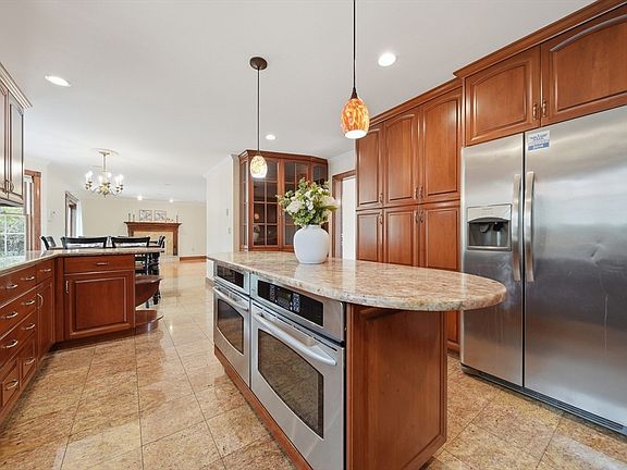 5th image of 131 Range Heights Rd