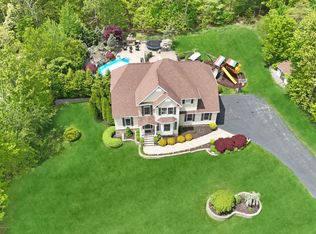 126 Congress Rd, Milford, PA 18337