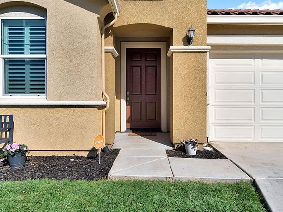 2nd image of 1596 Manzanita Way