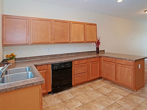 5th image of 4306 S Warner St APT D