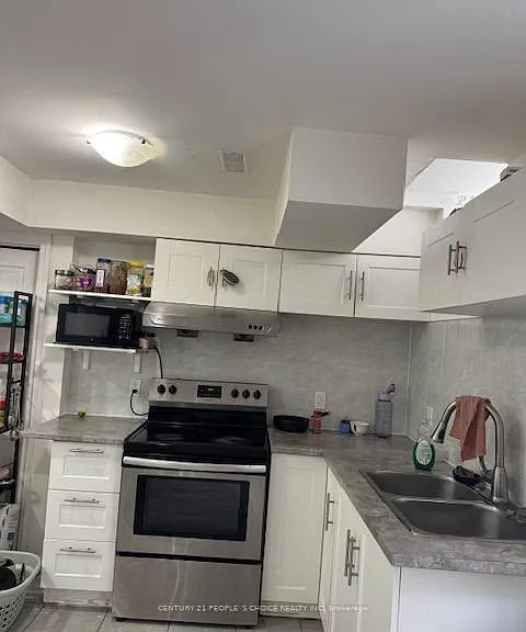 127 Lloyd Sanderson Dr — Photo 1