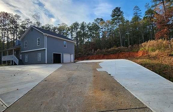 5th image of 4872 Lewis Rd