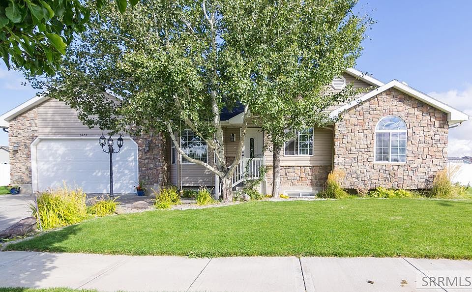 1st image of 3273 E Skyview Dr