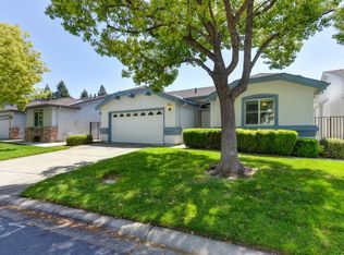 7212 Sunsweet Ln, Sacramento, CA