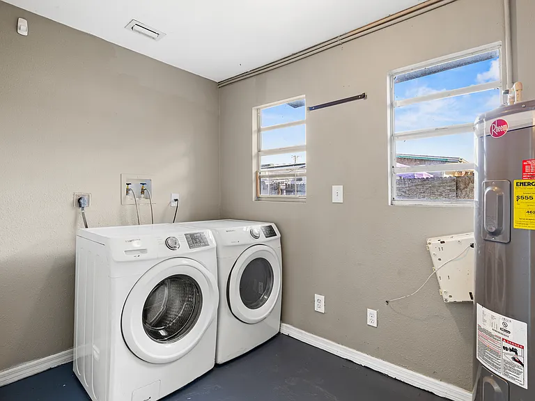 5911 Olive Ave — Photo 18
