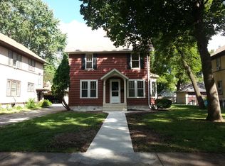 523 Oak Ave, Aurora, IL 60506