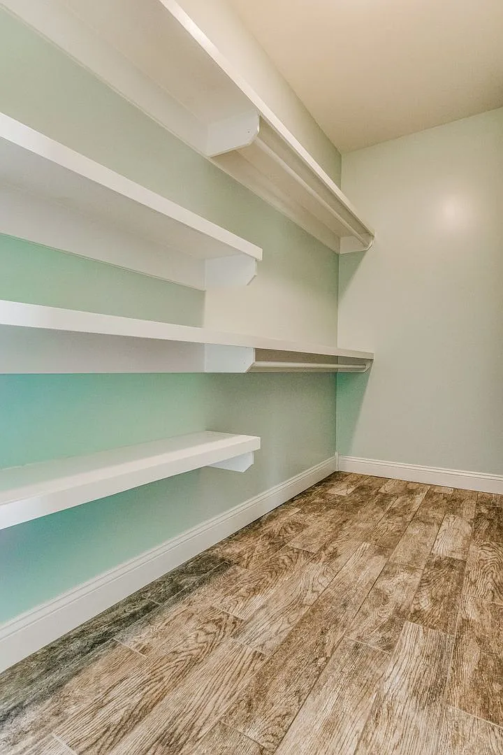 5601 Bayou St John Avenue — Photo 4