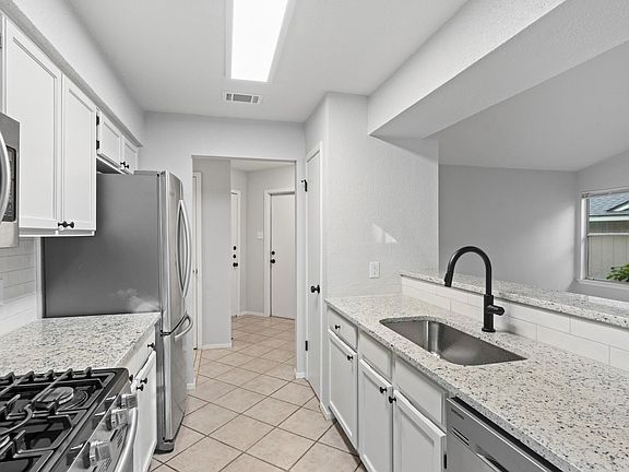 4th image of 9100 Wagtail Dr
