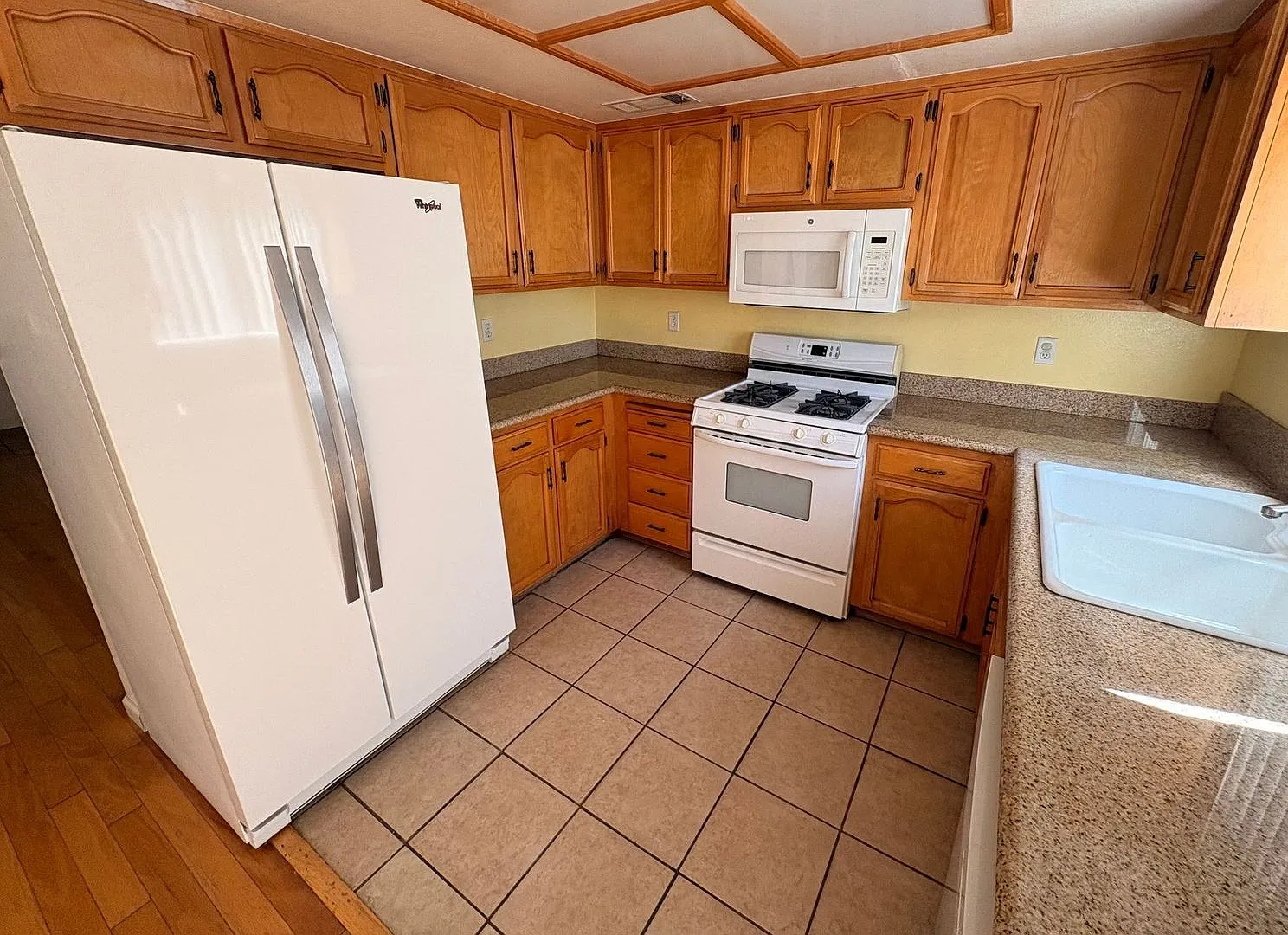 Cozy Home for rent in Visalia — Photo 2