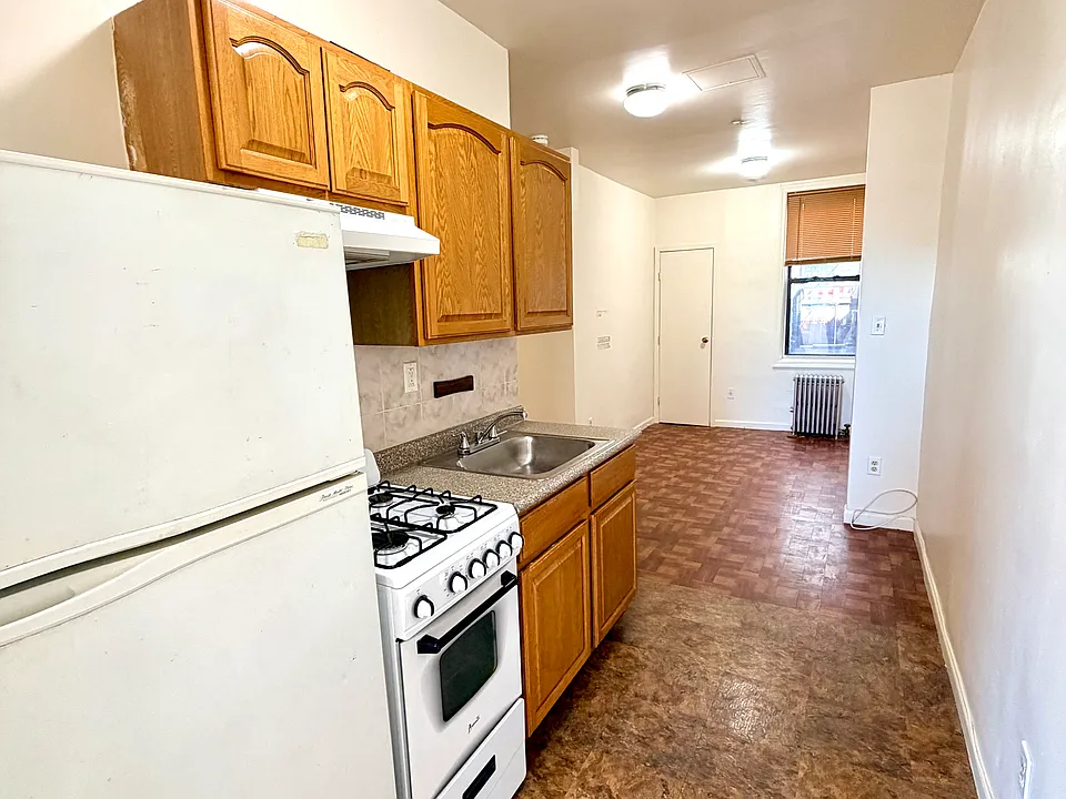 121 Saint Nicholas Ave #3D