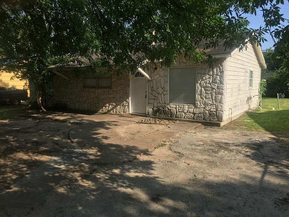 1st image of 6326 Rosemary Ln