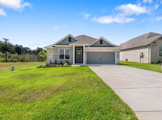 2058 Winepress Rd, Brenham, TX 77833