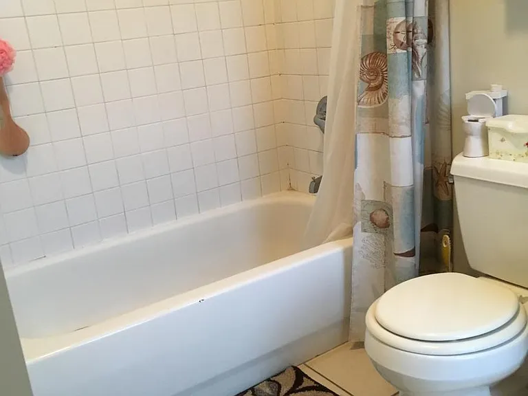 225 E University Ave #2 — Photo 7