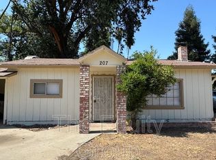 207 S Linwood St, Visalia, CA 93291