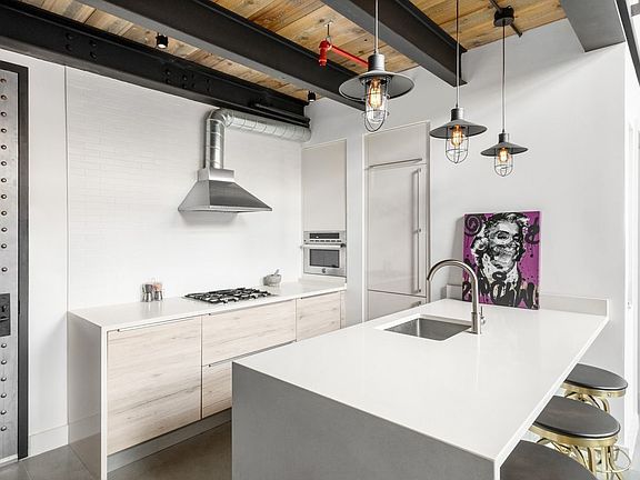 3rd image of 171 Bayard St #2A