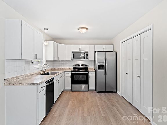 3rd image of 96 Serenity Ln