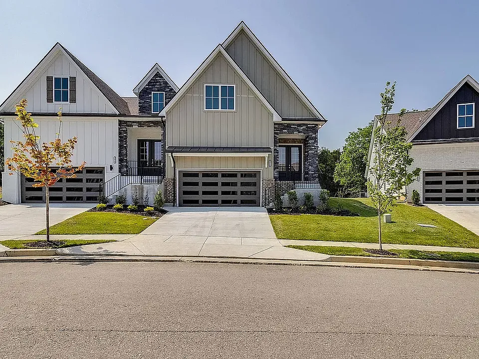 3016 Wiltshire Park Pl