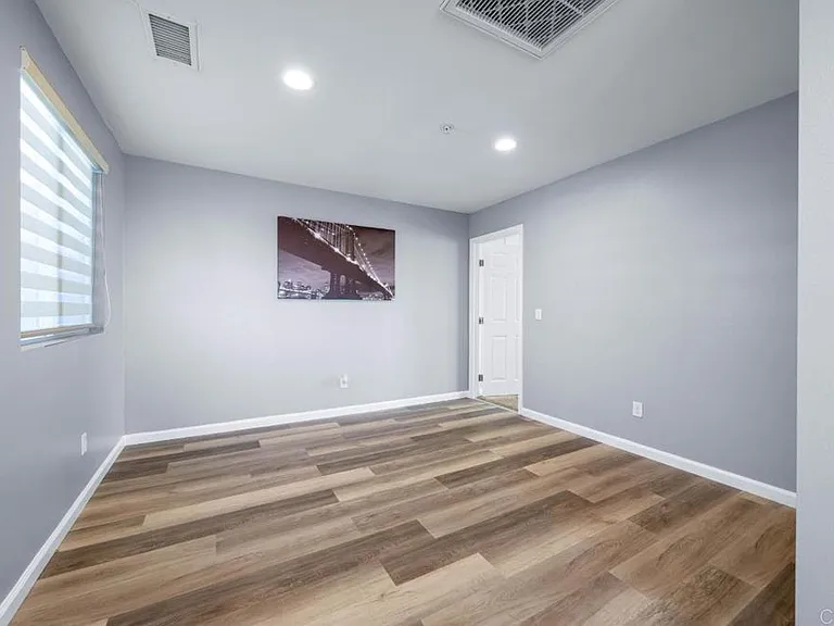 2624 E 3rd St — Photo 1