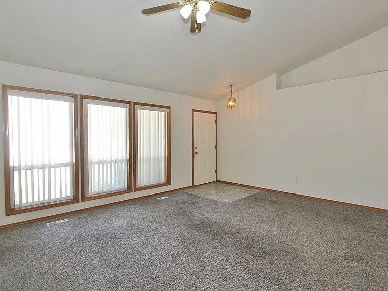 2523 E Spruce St #B — Photo 4