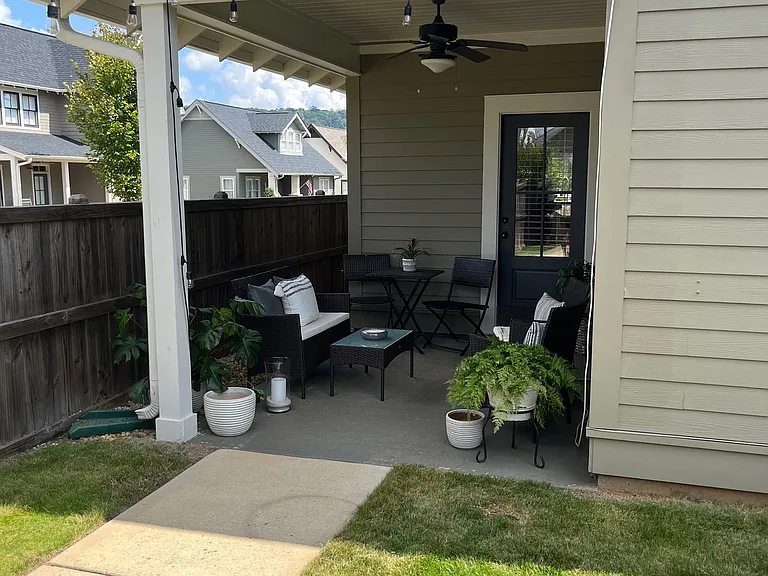 1460 Sawyer Pass — Photo 35