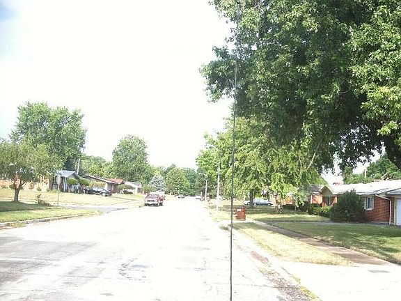 2nd image of 521 N Eppington Dr