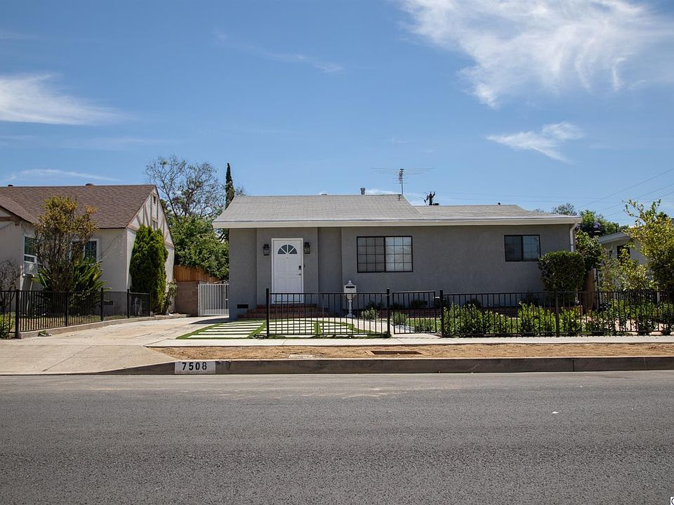 1st image of 7508 Farmdale Ave
